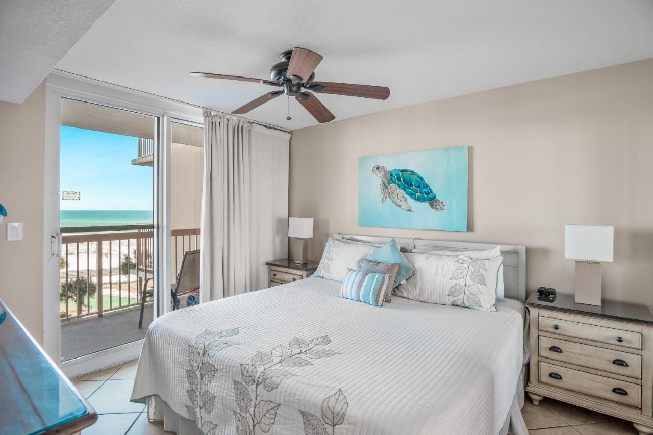 Pelican Beach Resort Condos Destin Bagian luar foto
