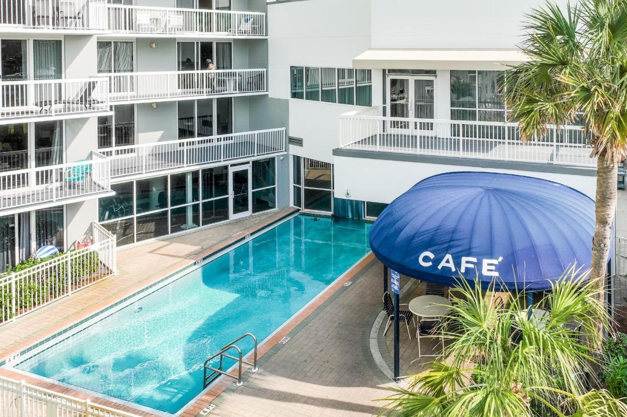 Pelican Beach Resort Condos Destin Bagian luar foto